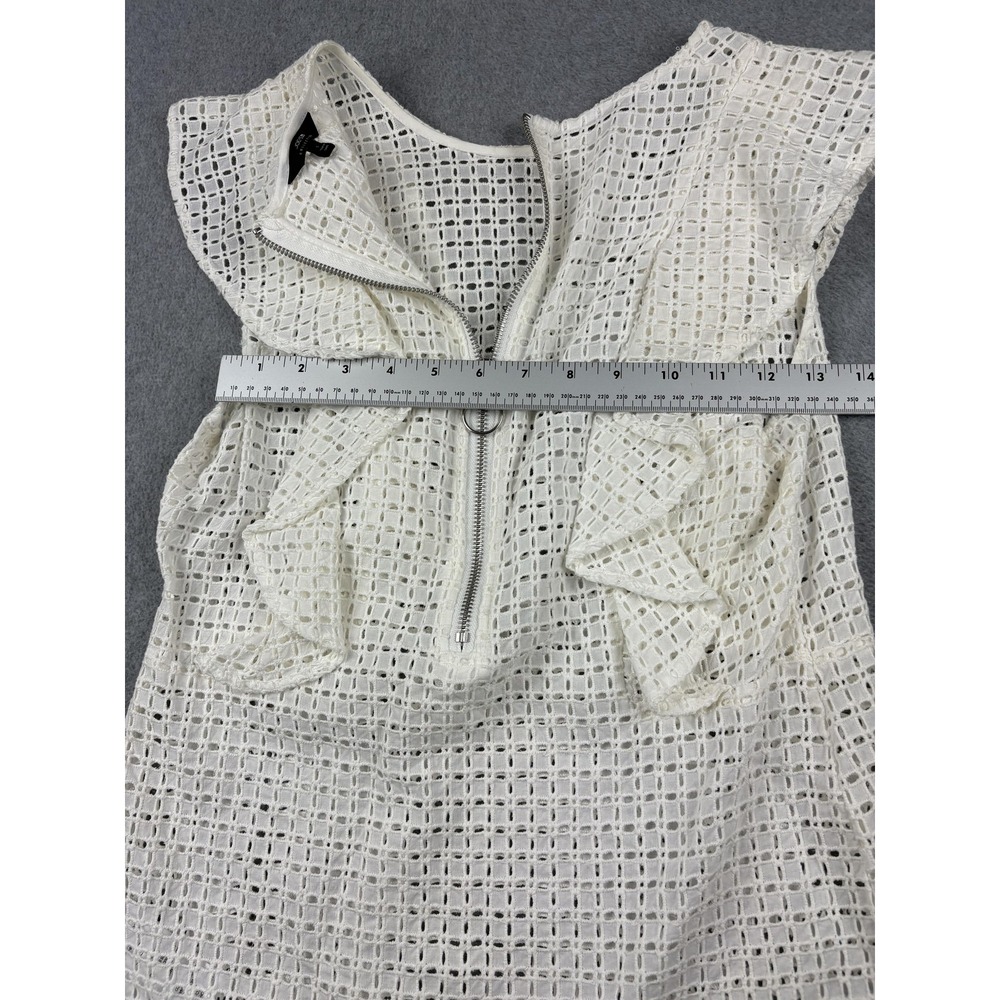 Joe's Collection Blouse Womens Small Eyelet Ruffle Zip Sleeveless Top Shirt - Picture 3 of 7